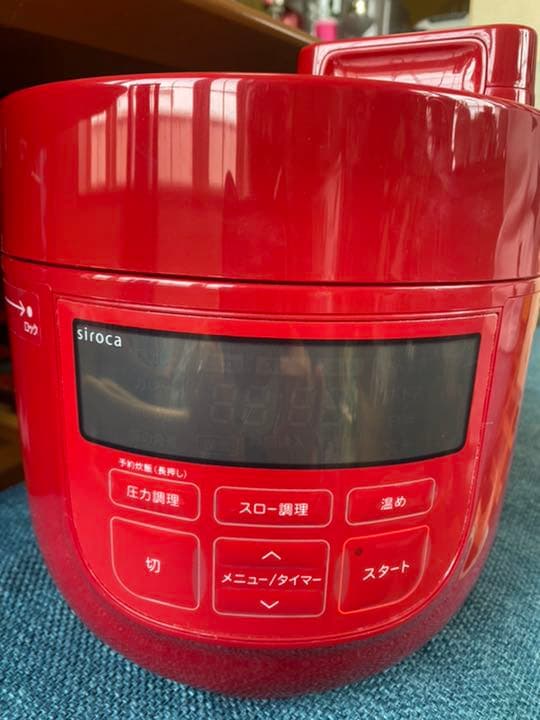 新品未使用　電気圧力鍋siroca SP-D131 レッド