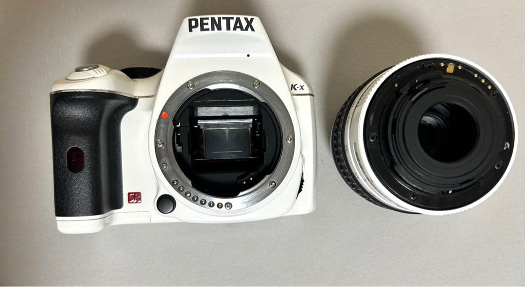 な*こ様 【美品】ペンタックス k-x 一眼レフカメラ
