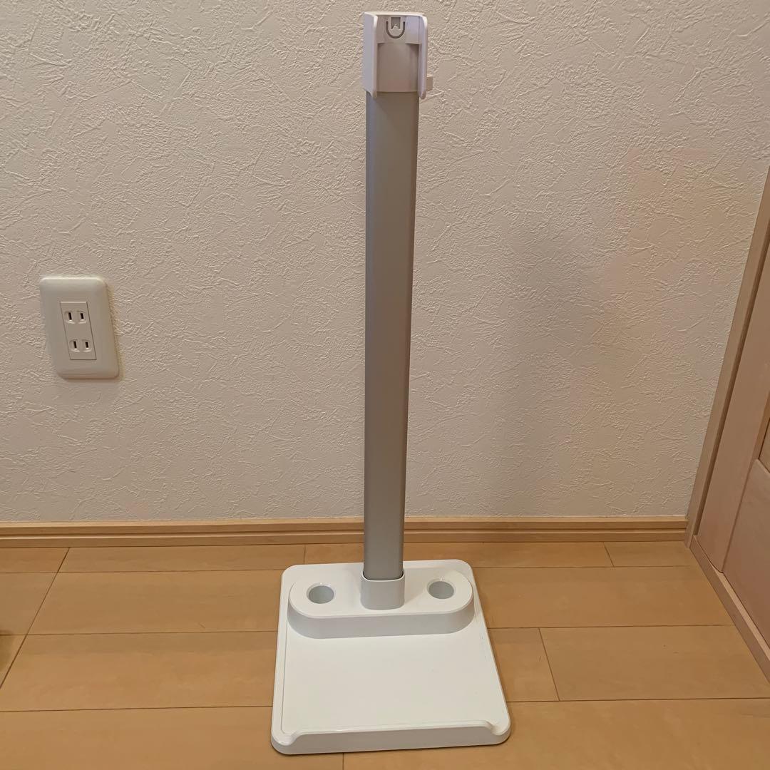 【超美品】山善 超軽量 コードレス サイクロン掃除機 専用スタンド付 最新モデル