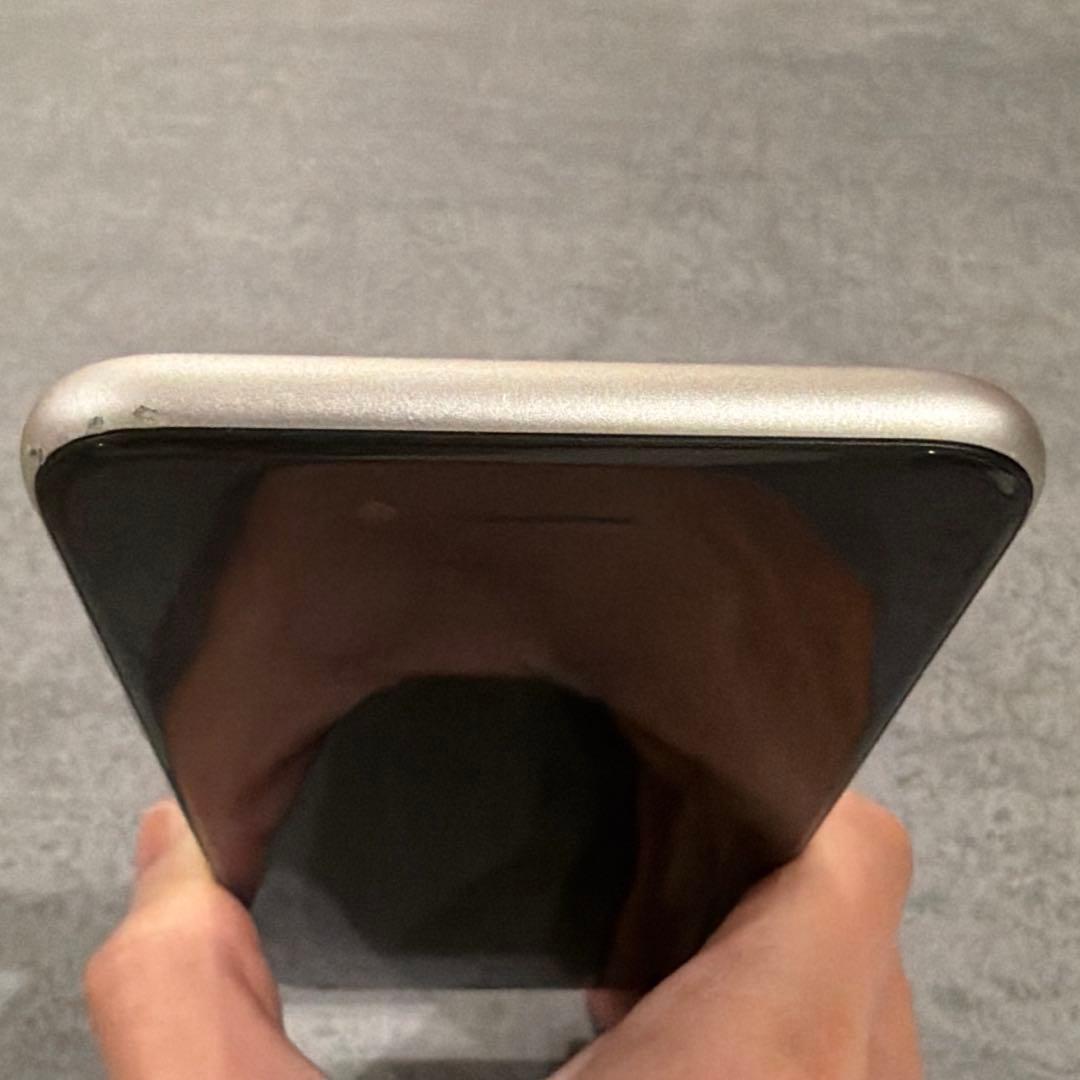 南*読様 iPhone SE3 第3世代 本体 スターライト 256GB SIM