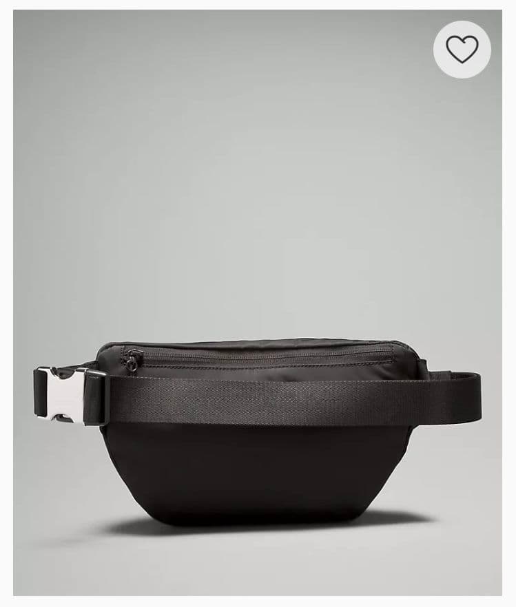 新品！ルルレモン　シティーアドベンチャー　ベルトバッグ