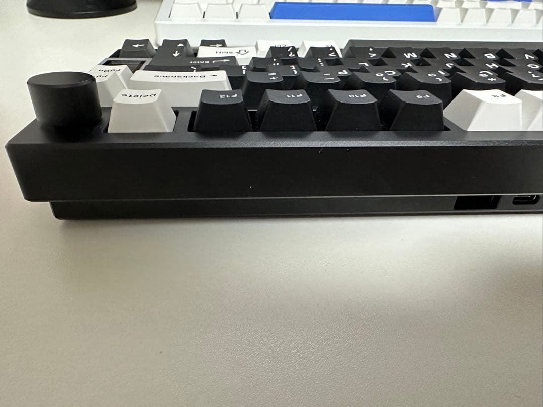 YUNZII AL80 アルミメカニカルキーボード