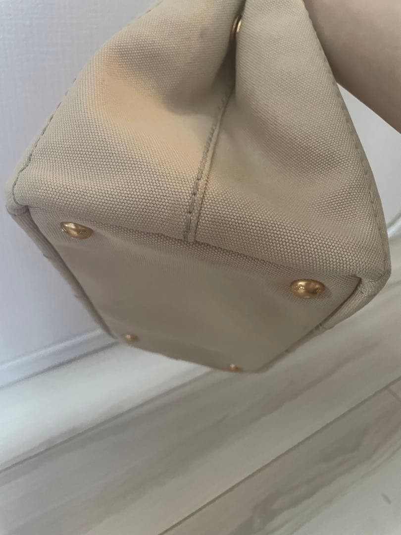 PRADA カナパsベージュ