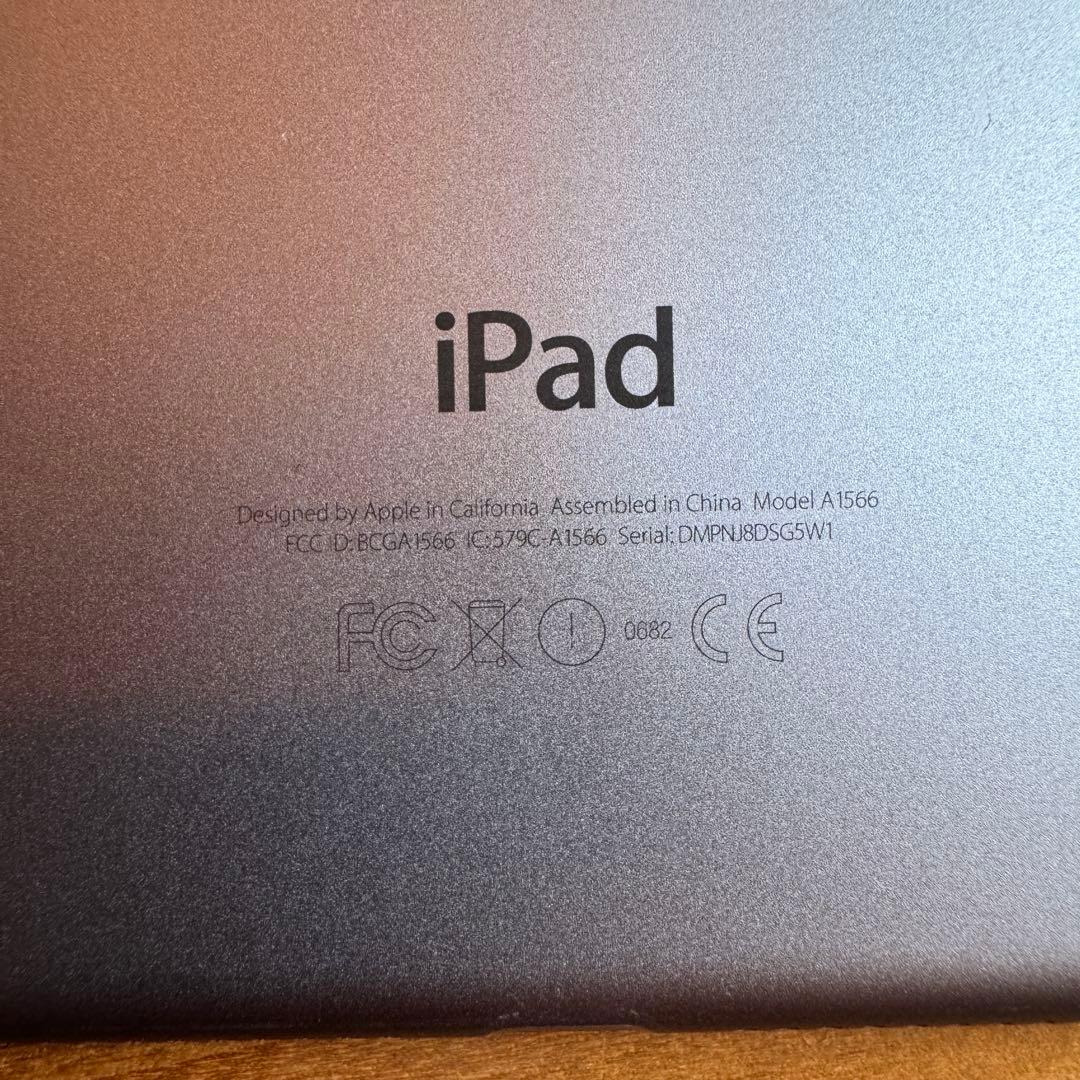 Apple iPad air 2 第二世代128GB Wi-Fiモデル