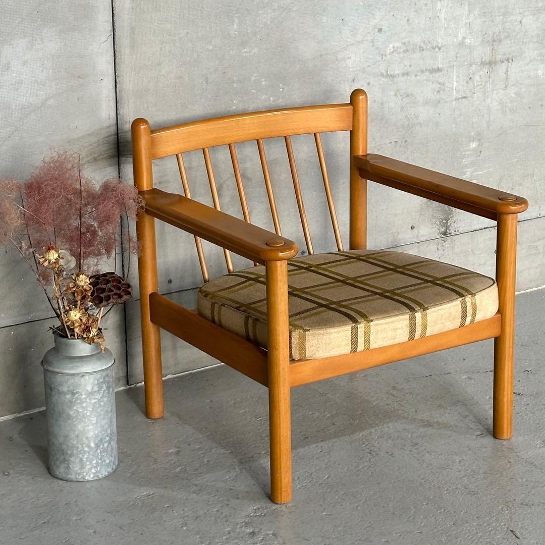 ✿昭和レトロ✿ カリモク ヴィンテージ木製チェア クラシック 布座面チェア②