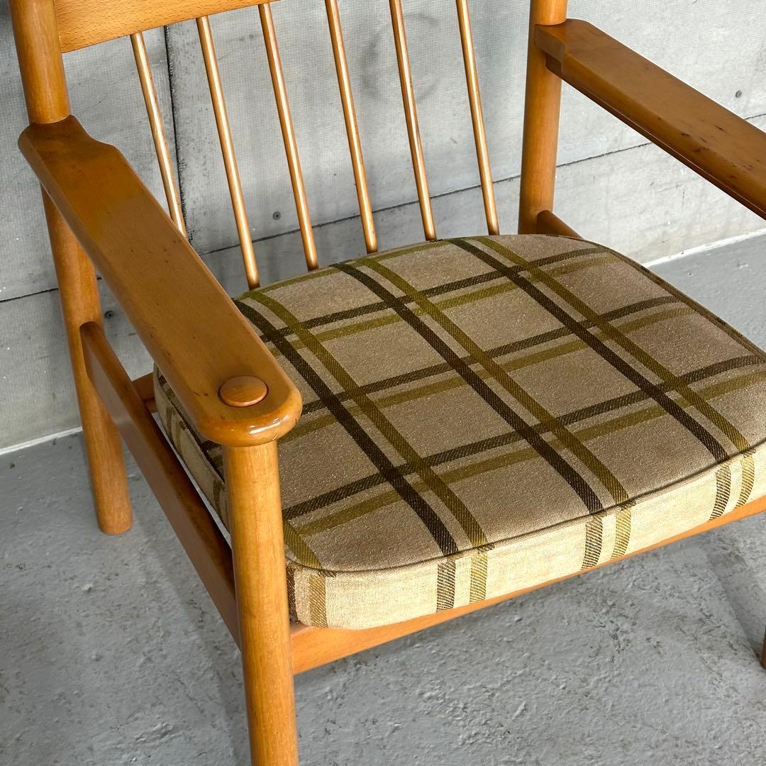 ✿昭和レトロ✿ カリモク ヴィンテージ木製チェア クラシック 布座面チェア②