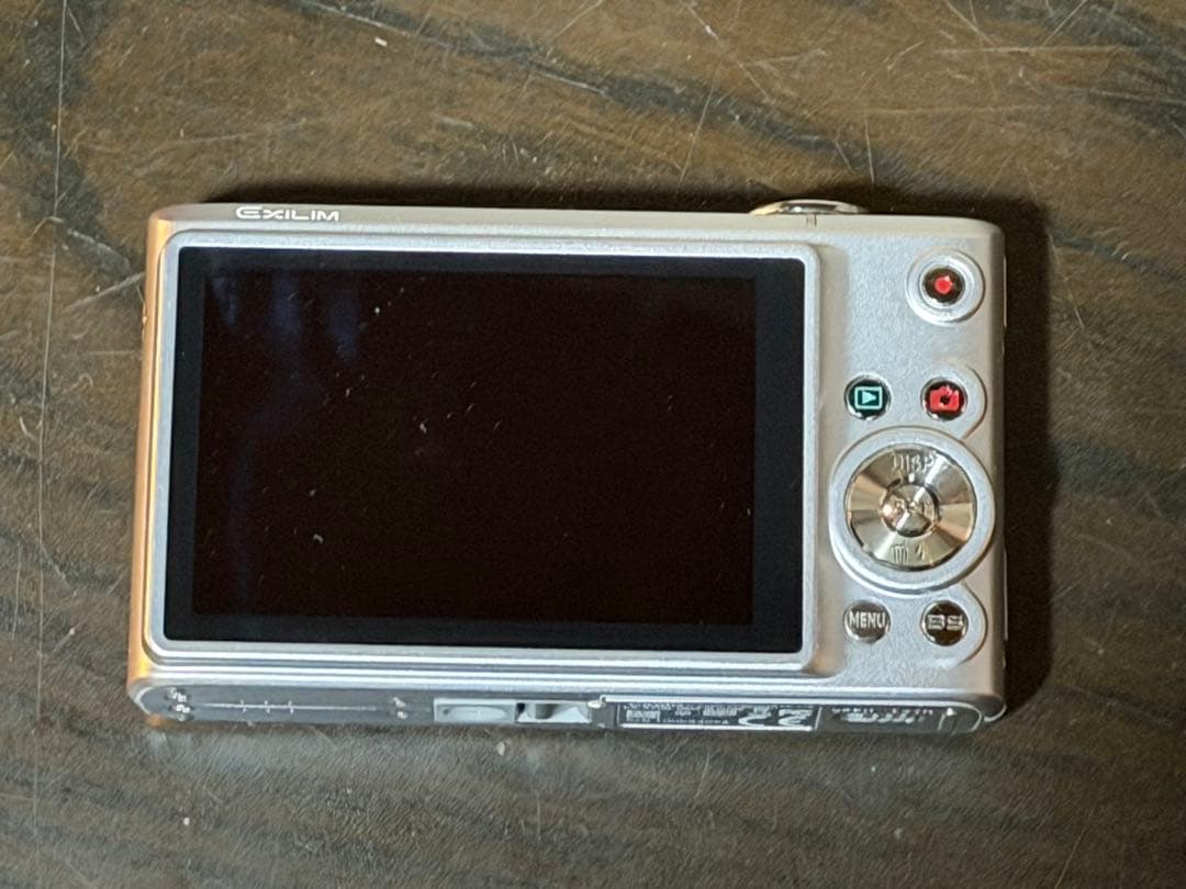 デジタルカメラ CASIO EXILIM EX-Z200 10.1MP