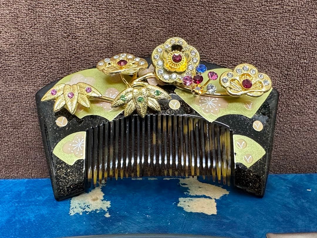 成人式　鼈甲　日本花かんざし　和装小物　櫛　花嫁　装飾簪　装飾　専用箱付き