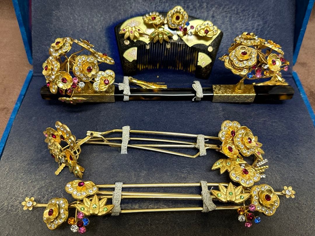 成人式　鼈甲　日本花かんざし　和装小物　櫛　花嫁　装飾簪　装飾　専用箱付き