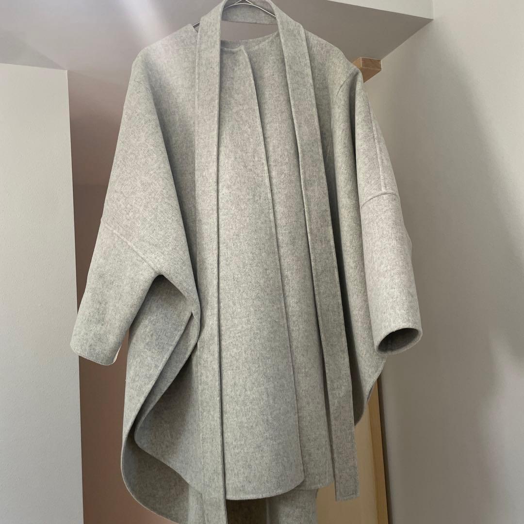 ルフィル le phil ウールリバーコート　ポンチョ　ケープ