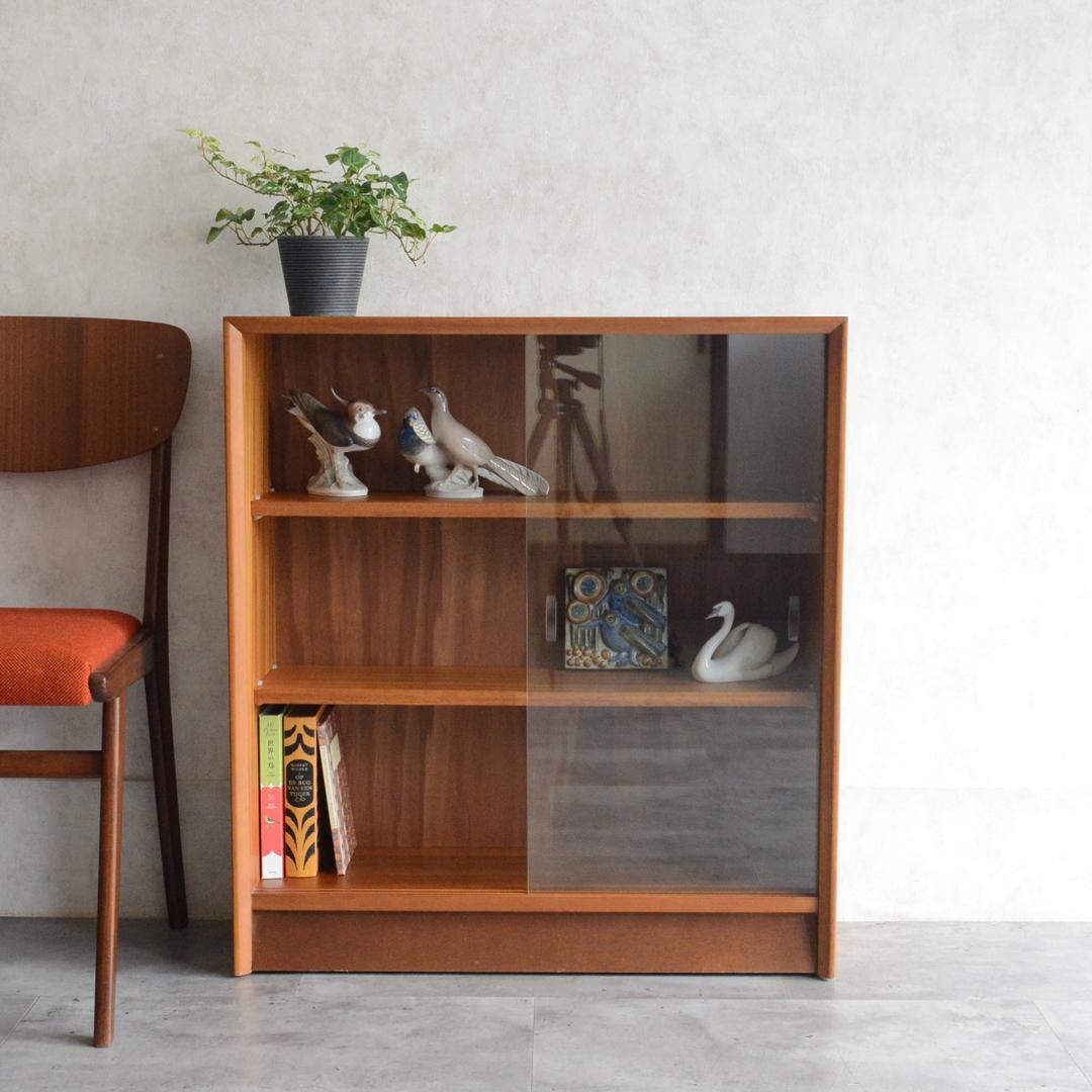 イギリスヴィンテージ チーク ガラスキャビネット ディスプレイ 飾り棚 本棚