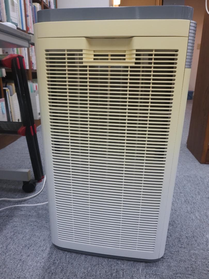 中古　HESTAエアークリーン　ウィルス除去空気清浄機　60畳対応　KJ800F