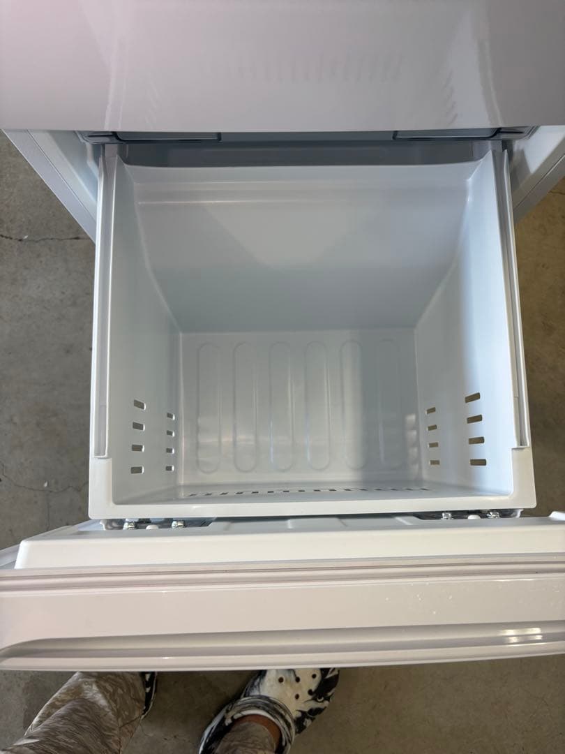 極美品★送料込み★2024年製 冷蔵庫159L REFAGE YRZ-F15MW