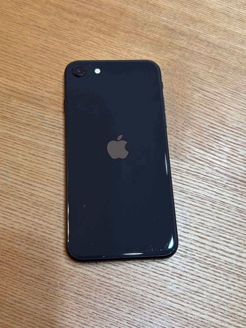 Apple iPhone SE2（第2世代）64GB ブラック