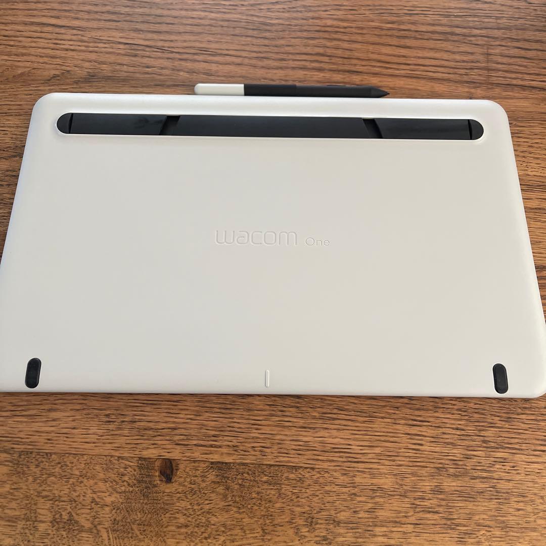 Wacom one 液晶ペンタブレット