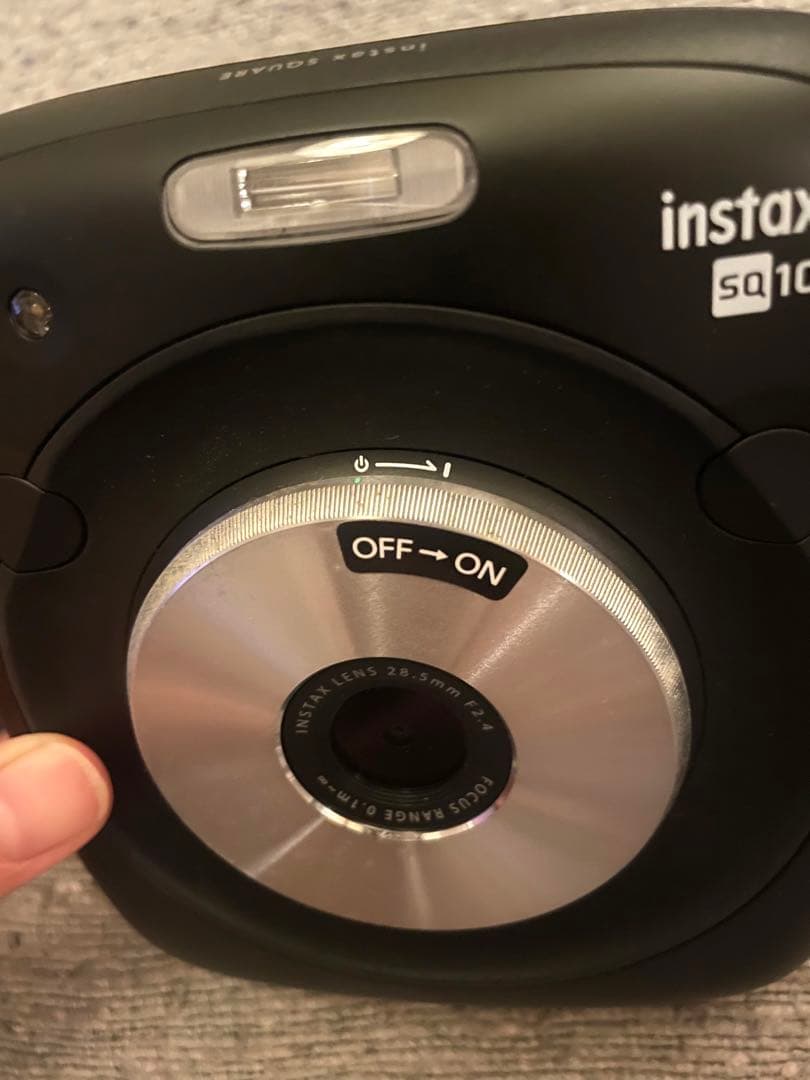 フィルムカメラ FUJIFILM instax SQUARE SQ10