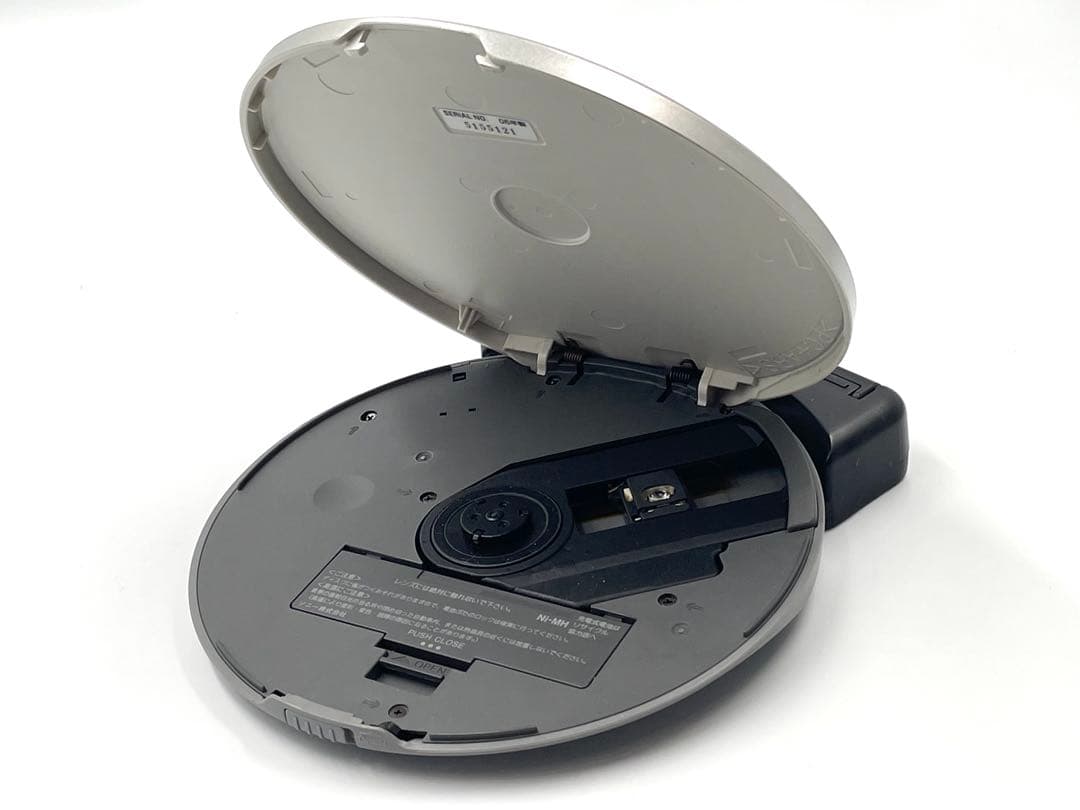 外観美品　SONY D-NE730 WALKMAN ポータブルCDプレーヤー