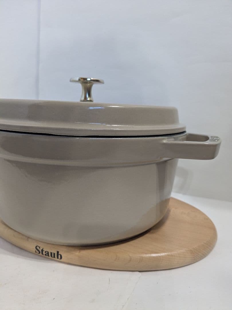 Staub　ストウブ　ココット・ロンド　リネン　22cm　トリベット付