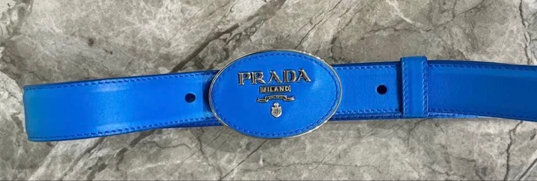 美品PRADA 青 レザー ベルト オーバルバックル