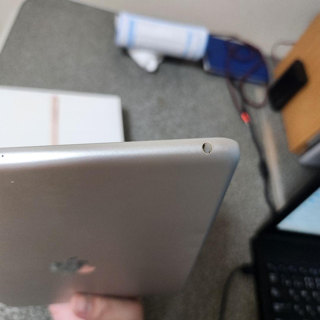 Apple iPad 第６世代 128GB バッテリー容量86%