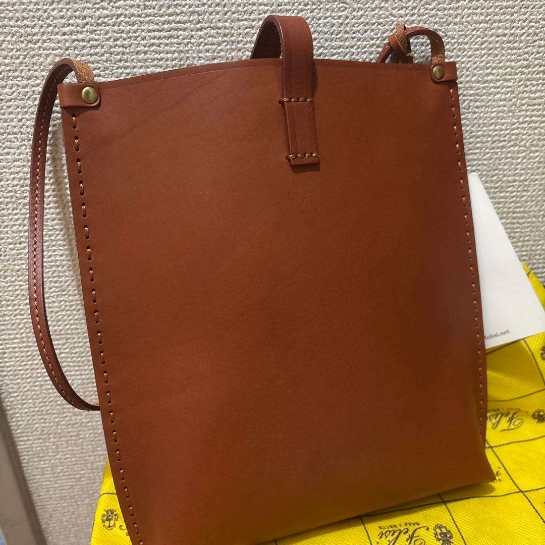 【Felisi フェリージ】タグ付きレザーサコッシュ 本革 ライトブラウン 6万