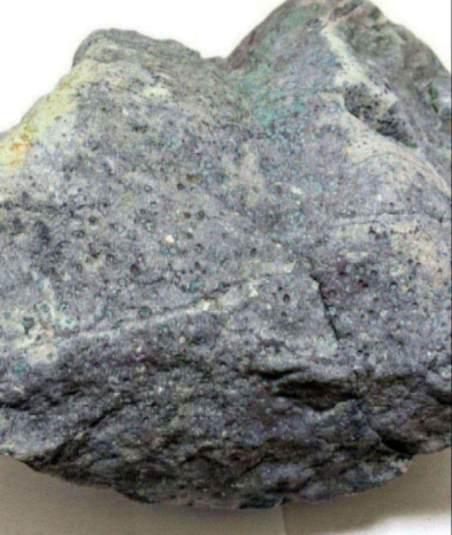 青森県産 今別町産 舎利母石 原石 安山岩 置き石 観賞石 奇石 約2.8kg