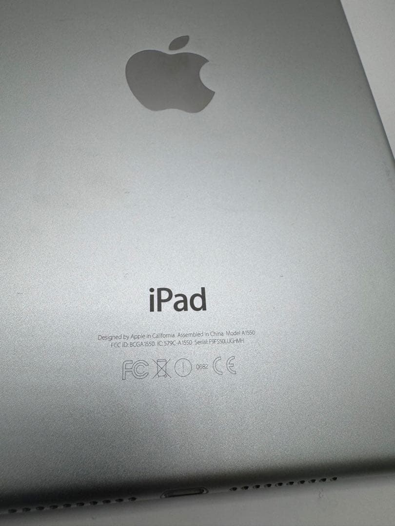 iPad本体 iPad mini 4 A1550 16GB