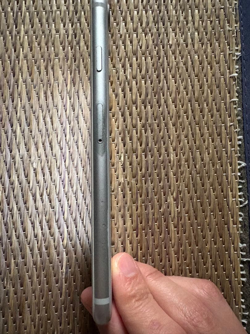 iphone8本体　docomo