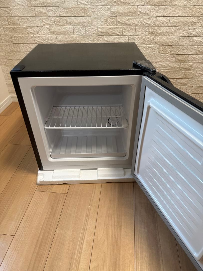 MAXZEN 冷凍庫　31l JR031ML01GM