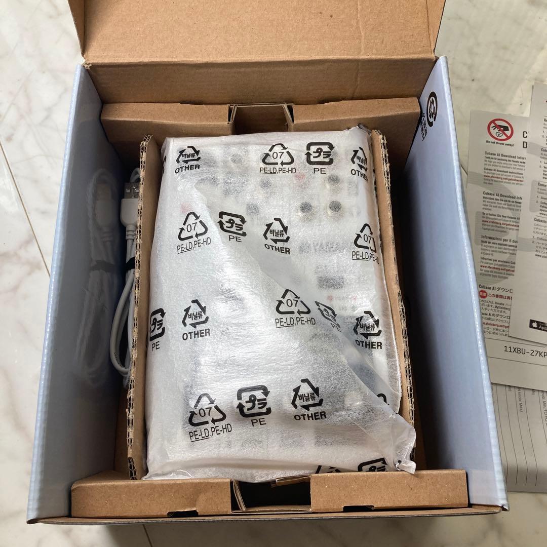 【美品】YAMAHAミキシングコンソールAG03配信　ミキサー