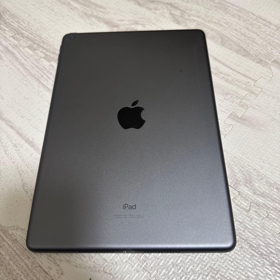 Apple iPad 第7世代　32GB 本体