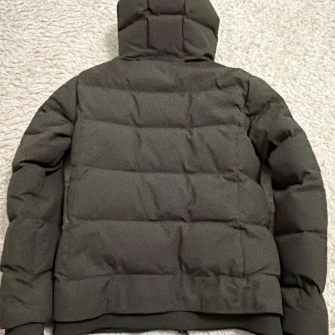 AKM Contemporary ダウンジャケット M カーキ 美品 フード付