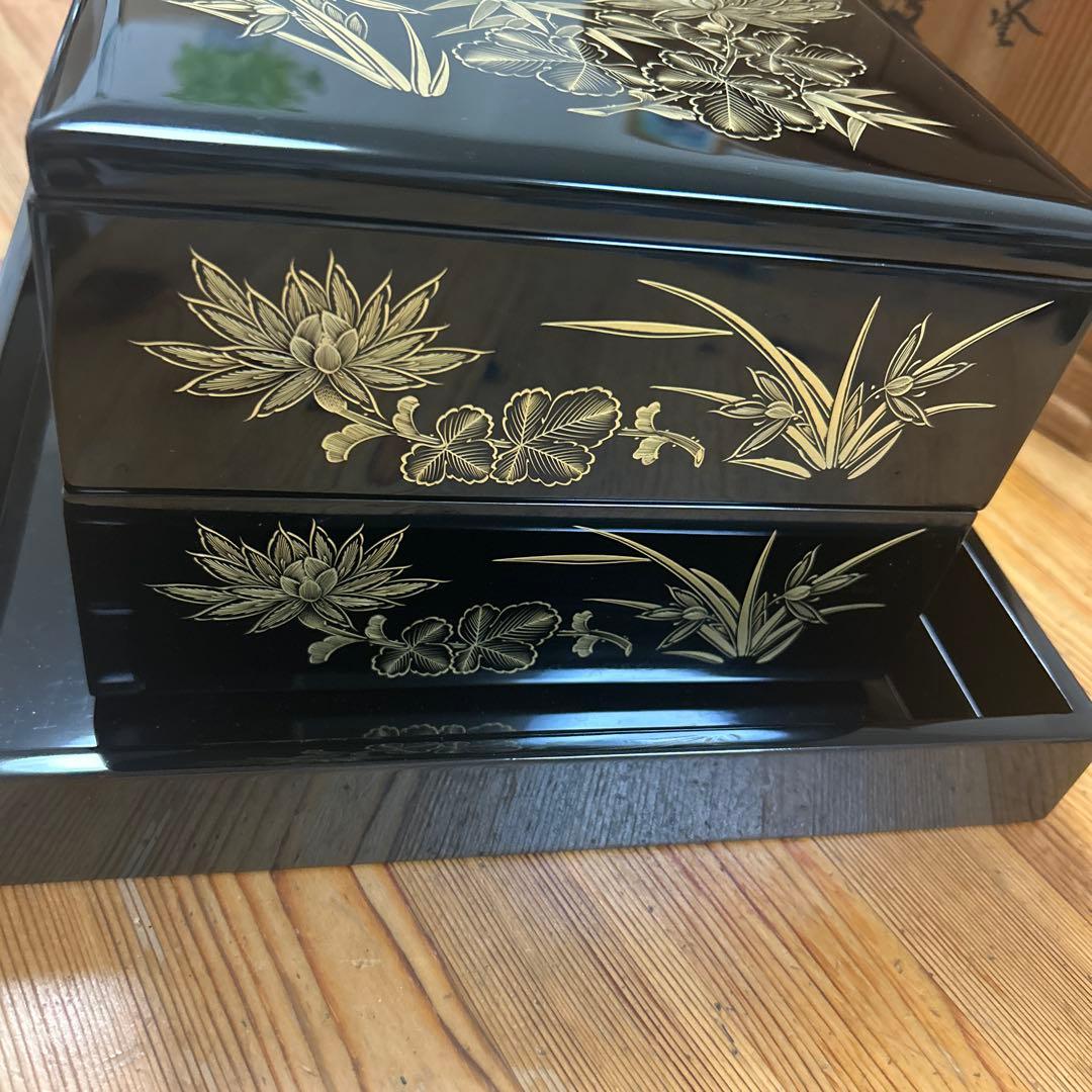 希少　輪島塗　輪島屋　高級漆器　沈金　二段重　金彩蒔絵　台付　伝統工芸　天然木