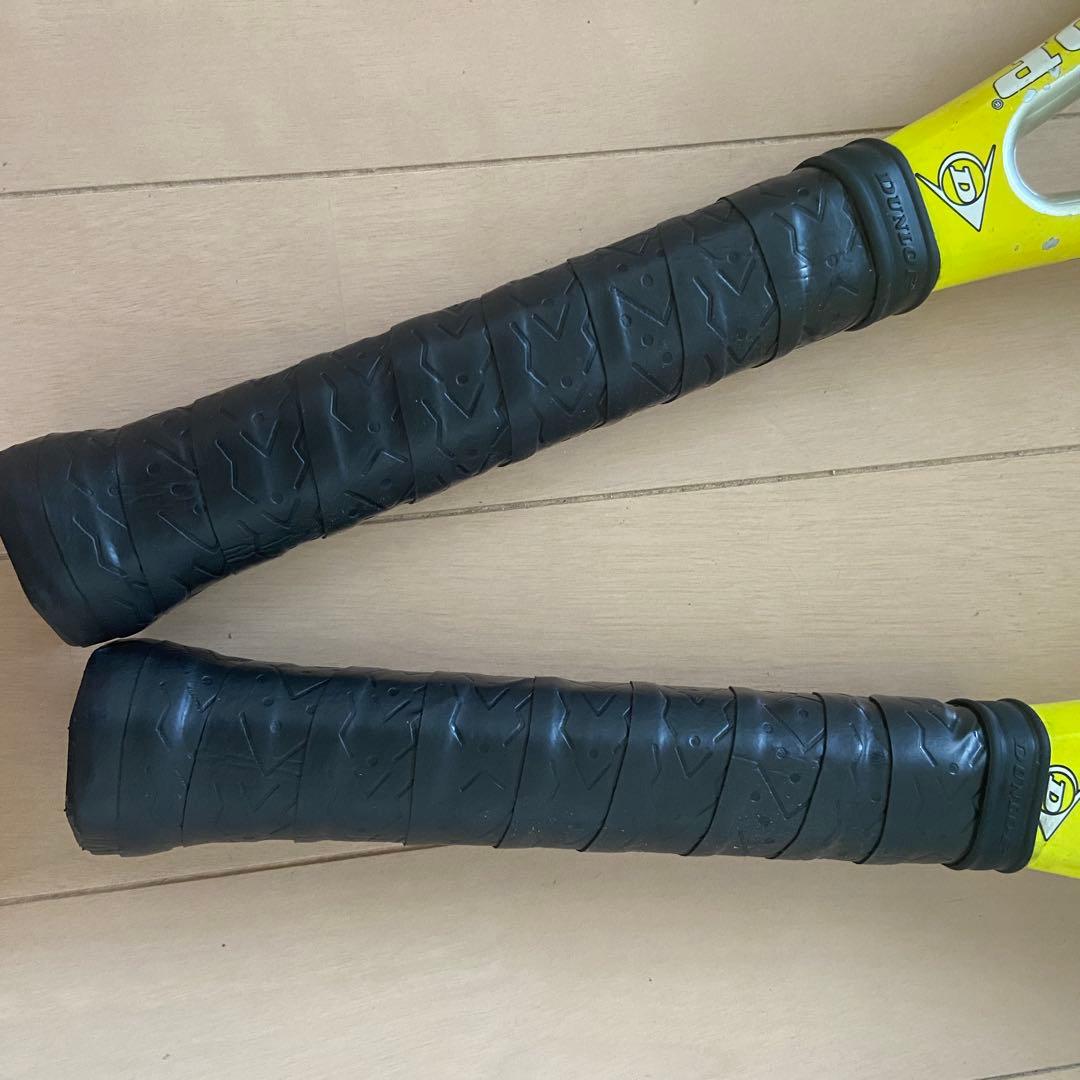 【安心メルカリ便】ラケット2本　ダンロップ　黄色　カバー付き