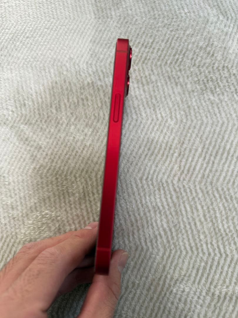 Apple iPhone 13 レッド