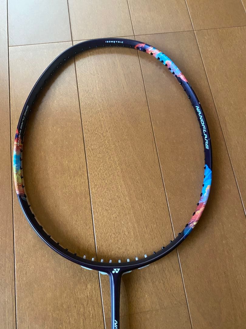 YONEX NANOFLARE 700 PRO バドミントンラケット　ヒビあり