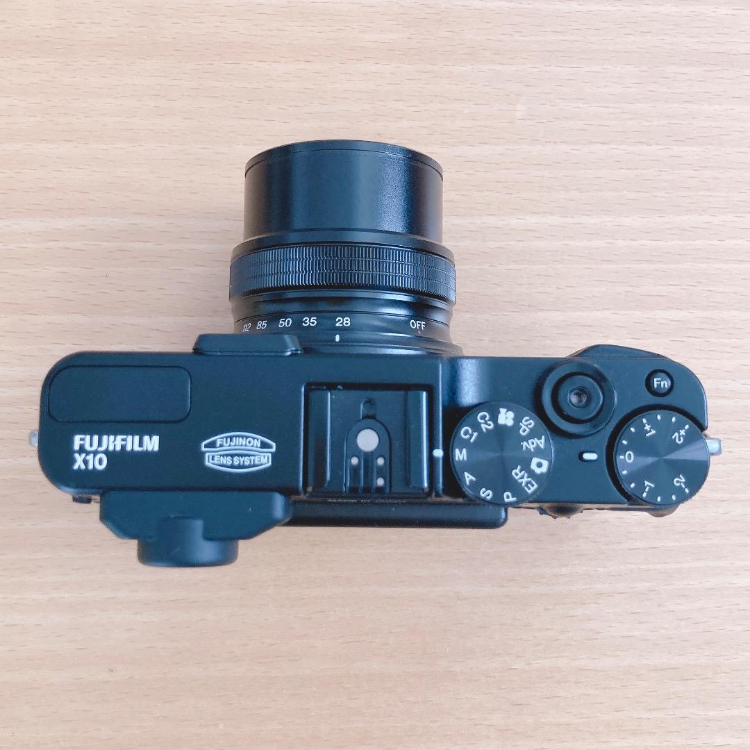 匿名送料込 富士フィルム FUJIFILM X10 コンパクトデジタルカメラ