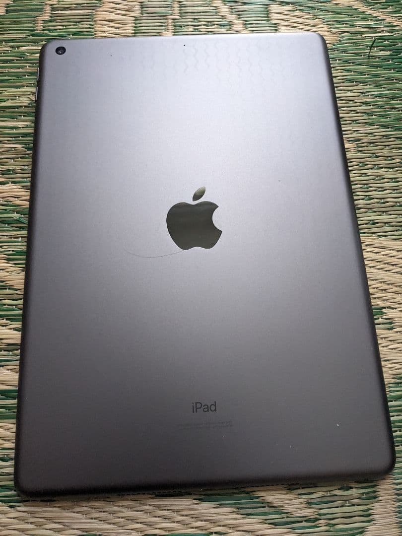 Apple iPad 第7世代 wi-fiモデル 32GBスペースグレー