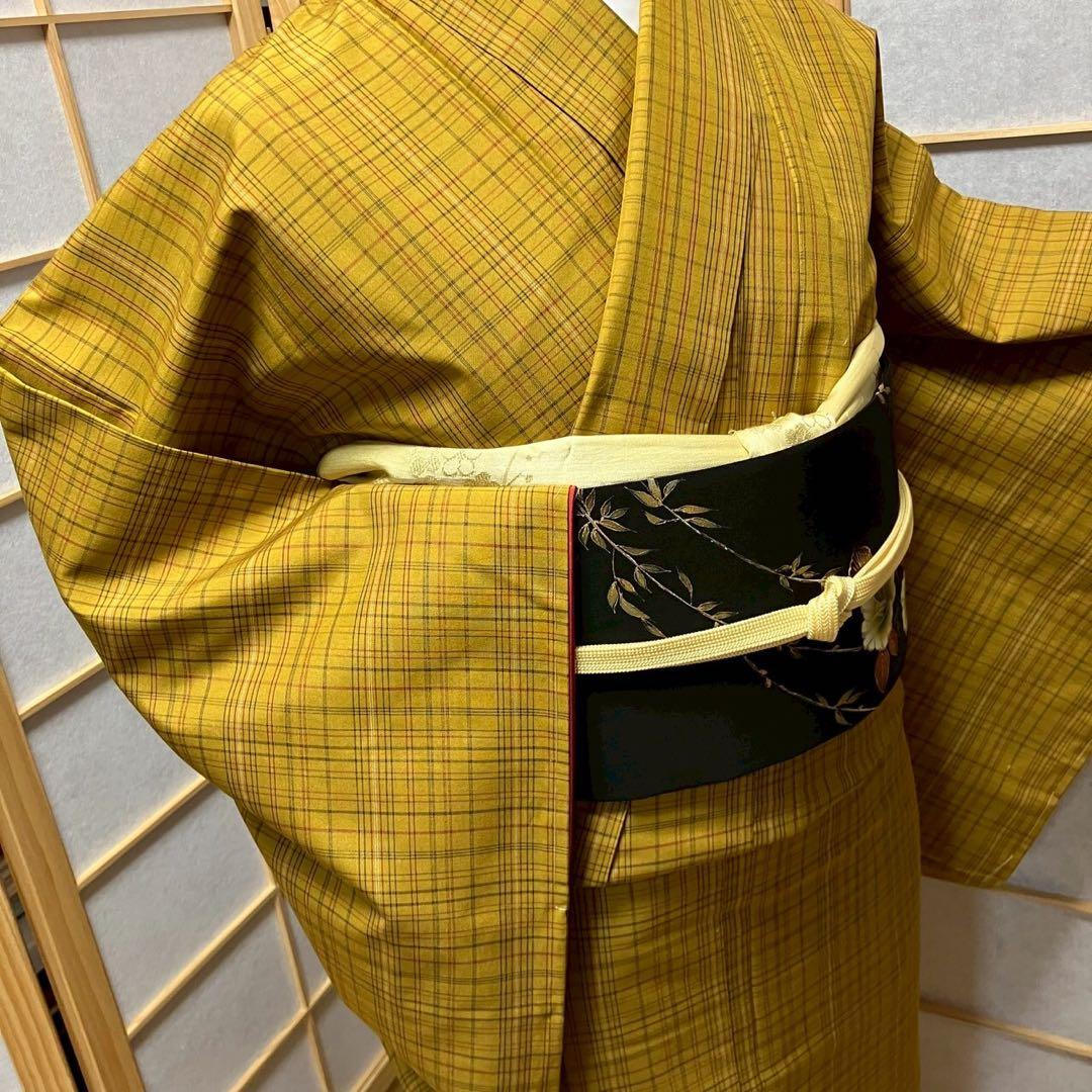 ［4376］黄八丈 紬 美品 未使用 格子縞 しつけ付 逸品 正絹 着物 袷