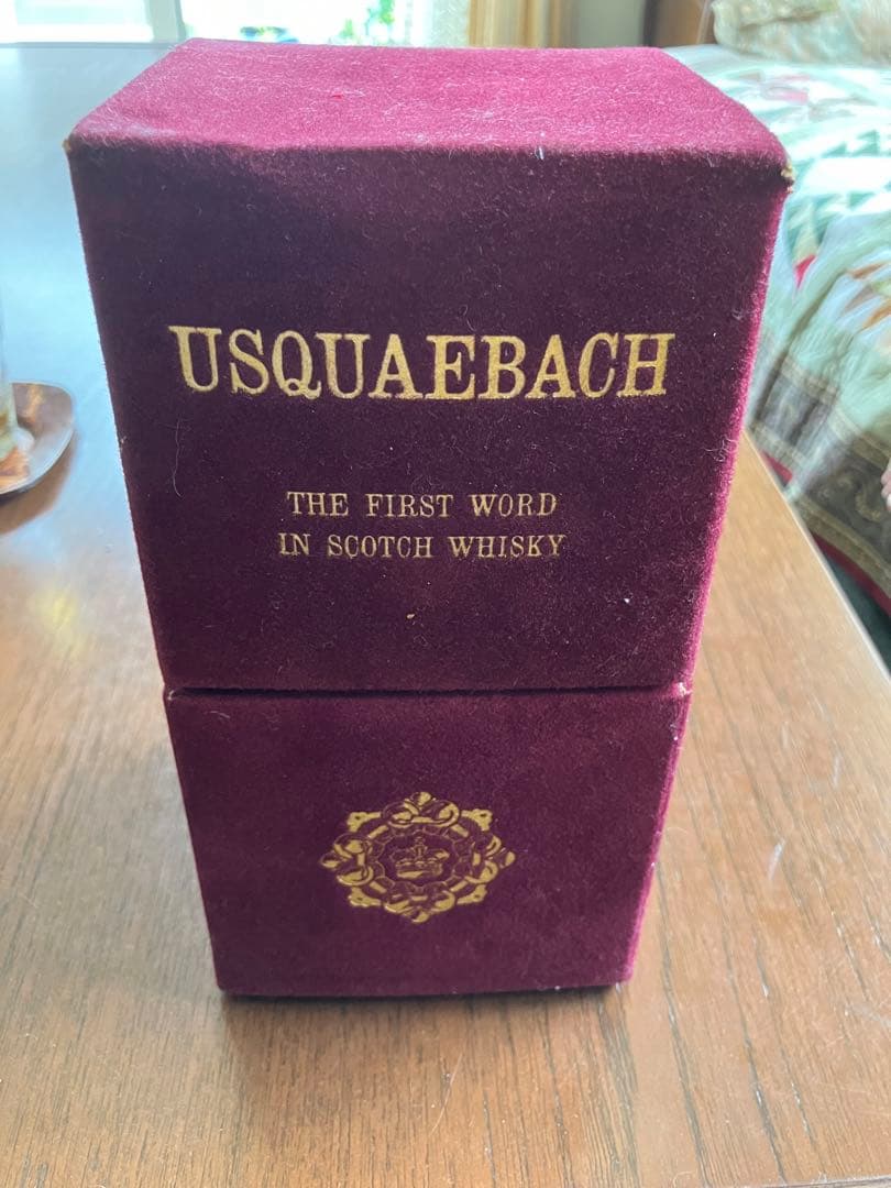 USQUAEBACH  スコッチウイスキー７５０ml