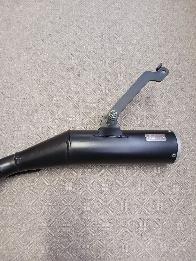 プラナス　スリップオンマフラー