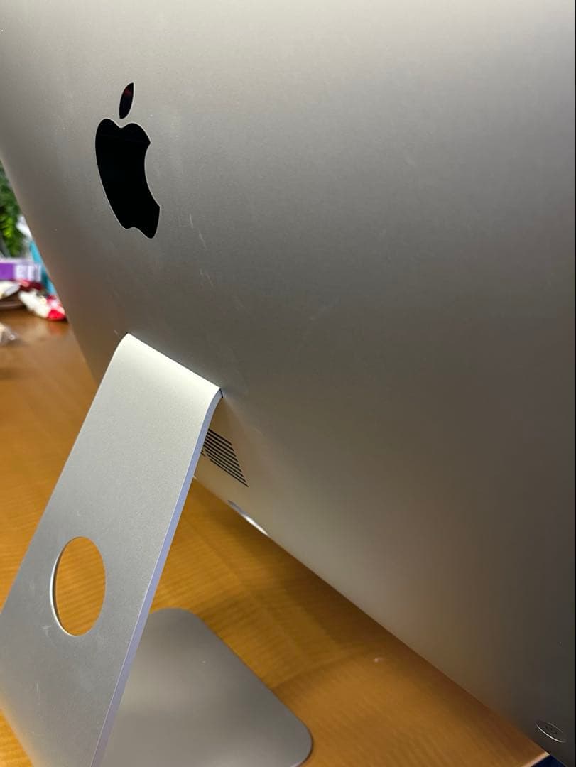 Apple iMac Retina 4K 21.5インチ (2017)