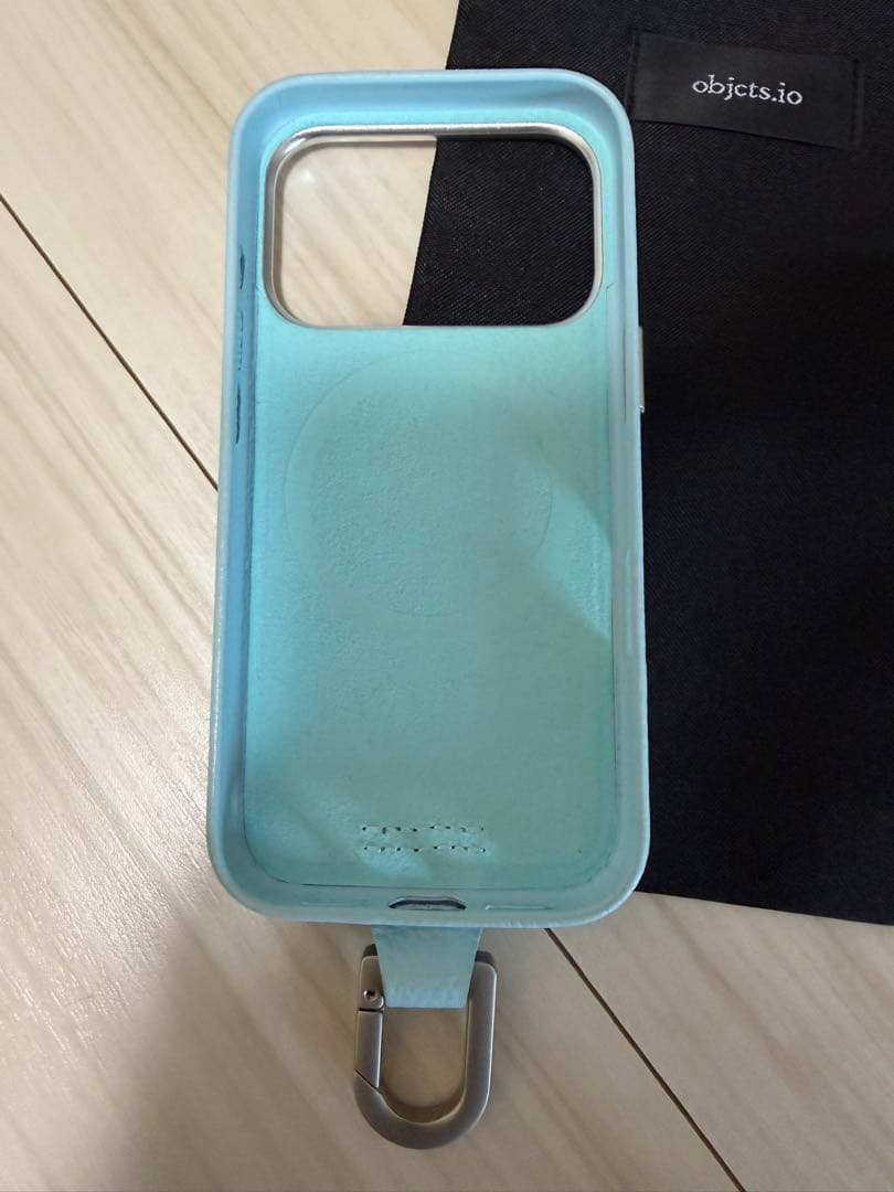 ほぼ未使用　objcts.io iPhone17pro ケース　水色