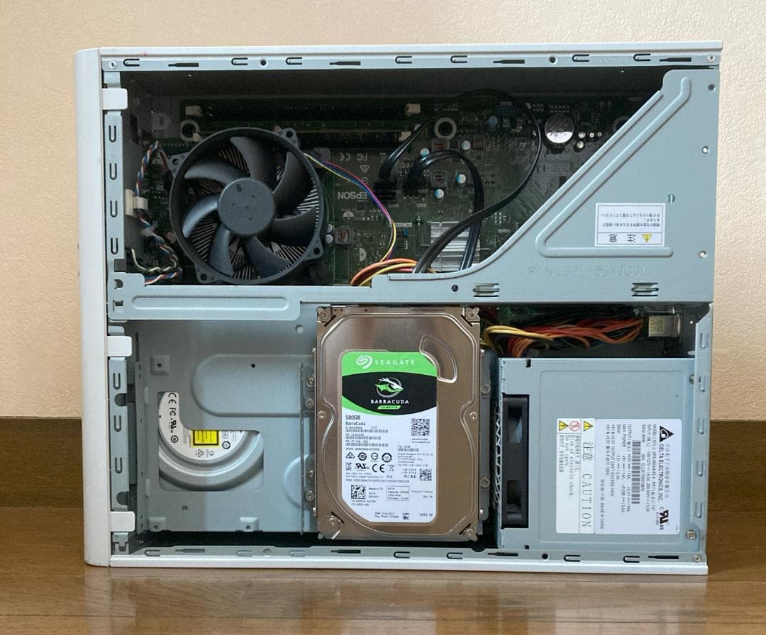 Epson Endeavor デスクトップPC ④