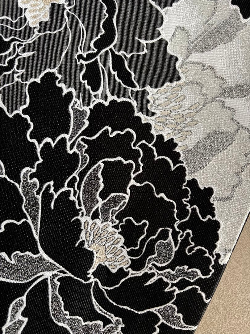 黒×白×金銀糸 牡丹文様 六通 袋帯/振袖 訪問着
