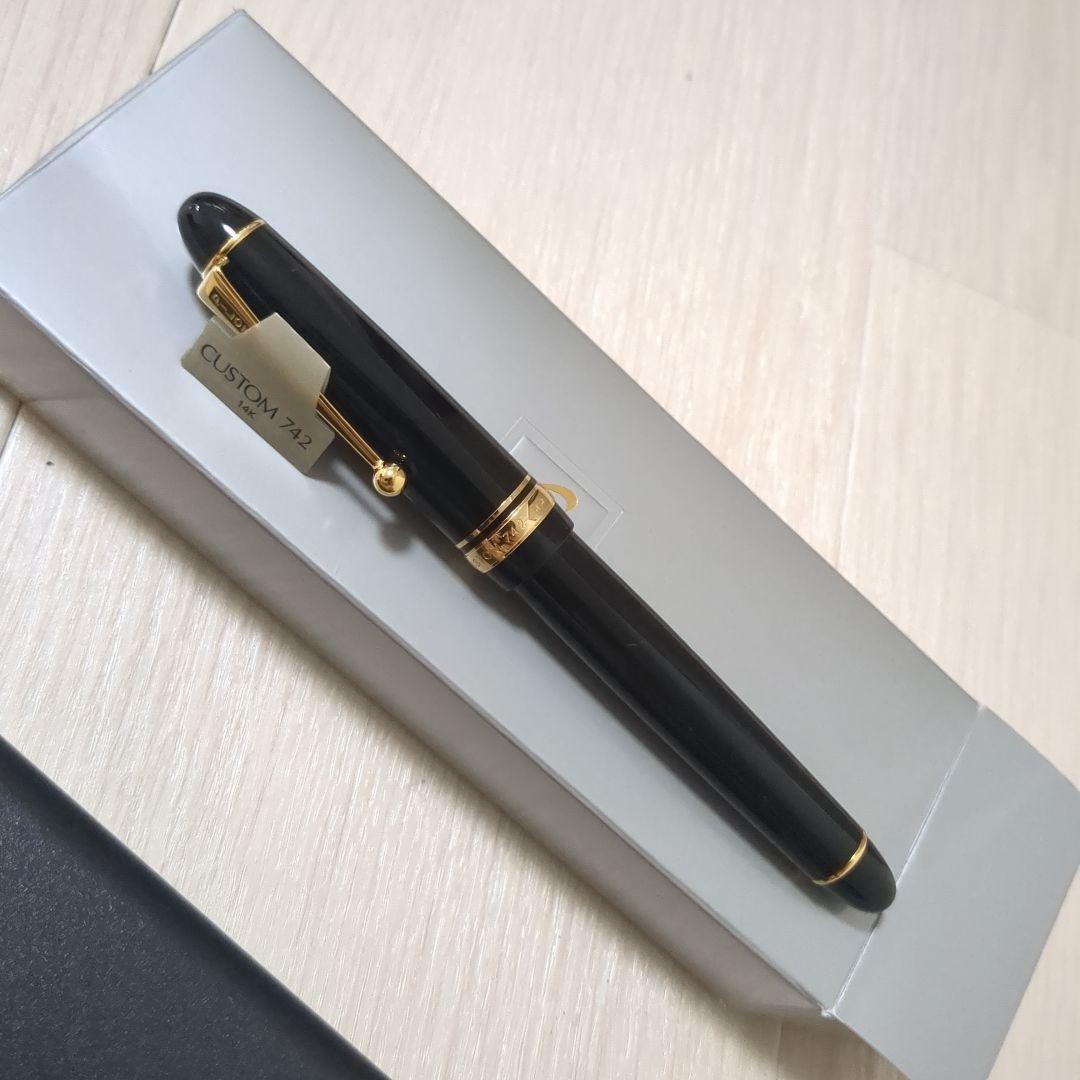 【ほぼ未使用品】PILOT　万年筆　カスタム742　FA　14K