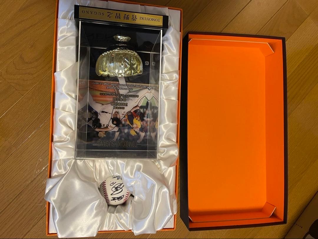 ⭐︎菅野智之 ⭐︎直筆サイン入りボール 記念品　メモラビリアボール