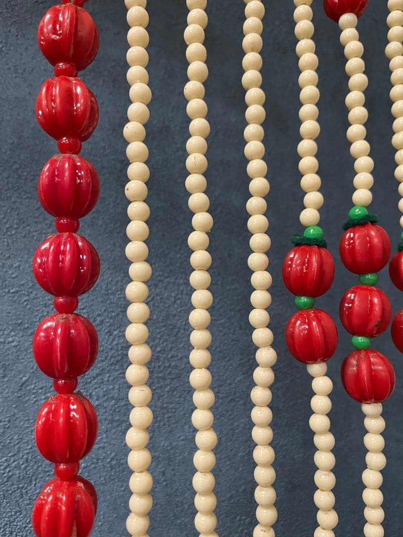 ビーズのれん 玉のれん レトロポップ 昭和レトロ 当時物 インテリア 目隠し