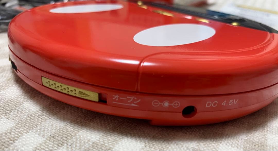 レア 美品 未使用 ミッキー ディズニー ポータブル CD プレイヤー サンリオ