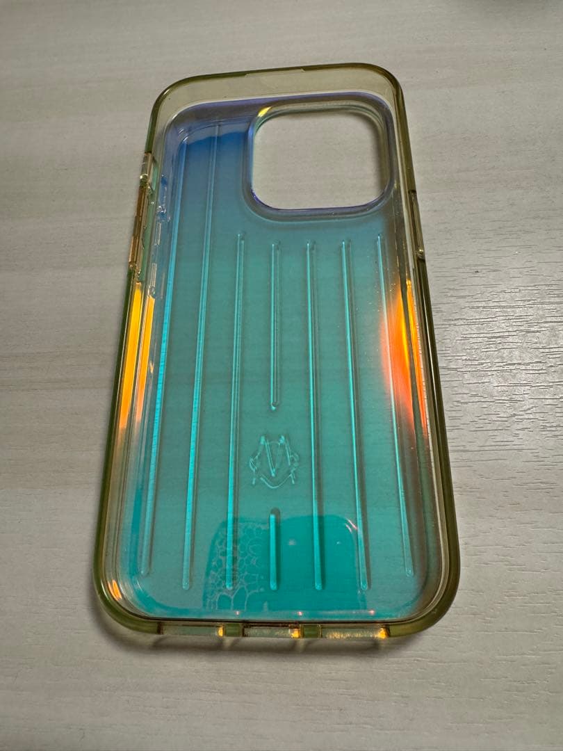 ⭐︎RIMOWA リモワ　イリディセント　iPhone15Pro用ケース　オーロラ